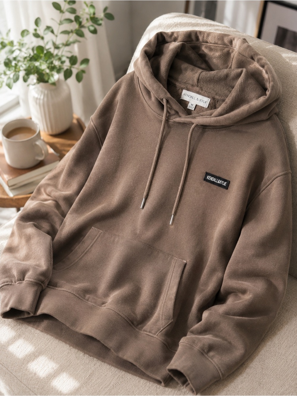 Kendall & Kylie Brown Pullover Hoodie – Size Medium